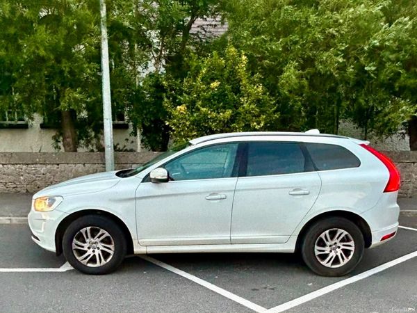 Volvo XC60 SUV, Diesel, 2016, White