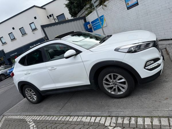 Hyundai Tucson SUV, Diesel, 2016, White