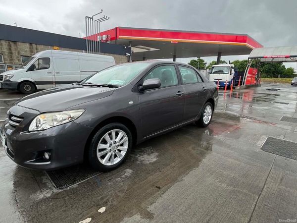 Toyota Corolla Saloon, Petrol, 2010, Grey