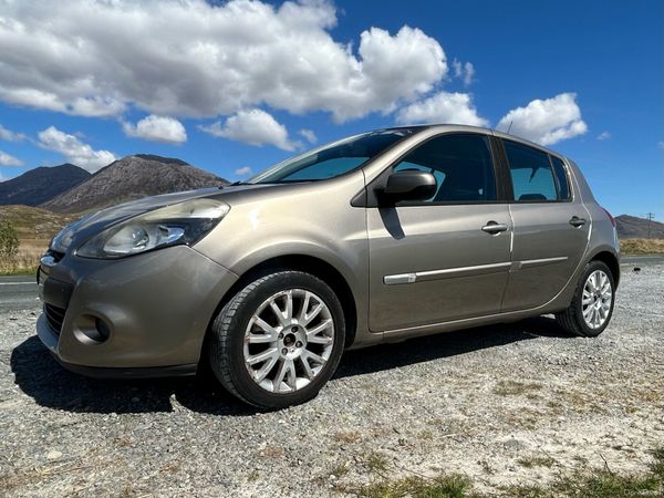 Renault Clio Hatchback, Diesel, 2010, Beige