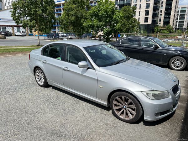 BMW 3-Series Saloon, Diesel, 2009, Silver