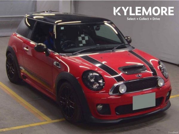 Mini Cooper Hatchback, Petrol, 2014, Red