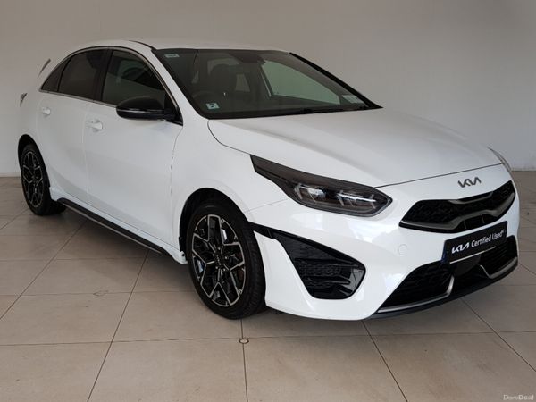 Kia Ceed Hatchback, Diesel Hybrid, 2023, White