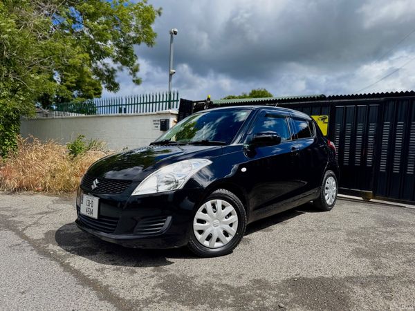 Suzuki Swift Hatchback, Petrol, 2013, Black