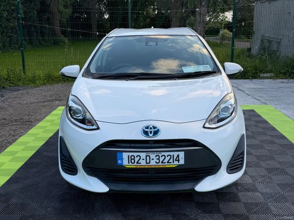 Toyota Aqua Hatchback, Petrol Hybrid, 2018, White