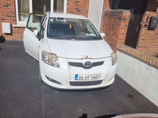 Toyota Auris Hatchback, Diesel, 2009, White