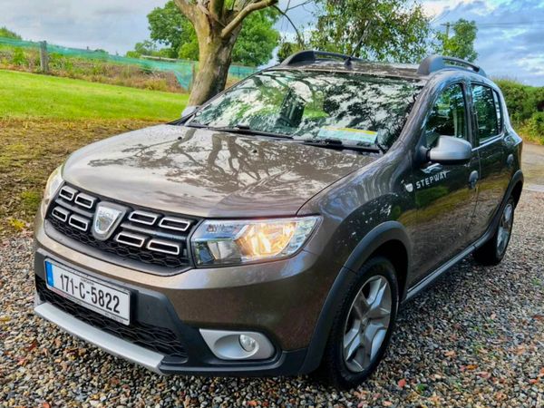 Dacia Sandero Stepway Hatchback, Diesel, 2017, Brown