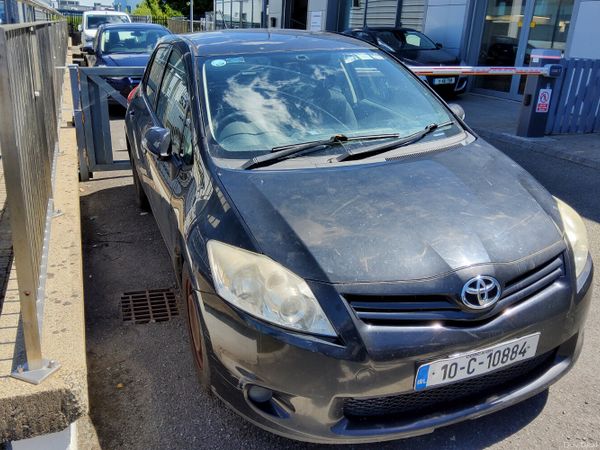 Toyota Auris Hatchback, Diesel, 2010, Black