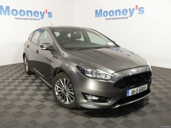 Ford Focus Hatchback, Petrol, 2018, Grey