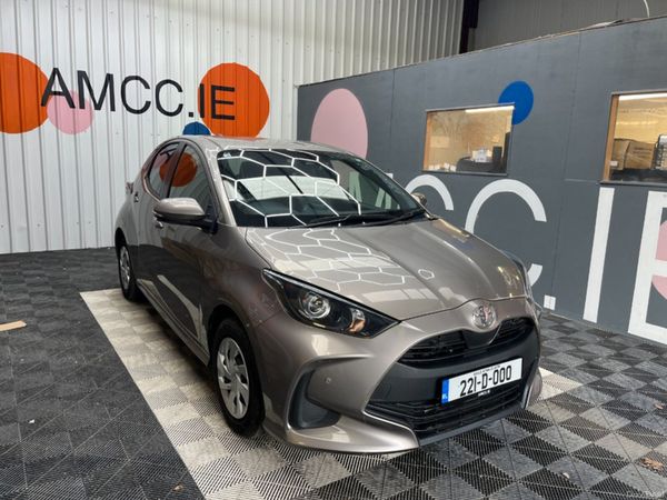 Toyota Yaris Hatchback, Petrol, 2022, Gold