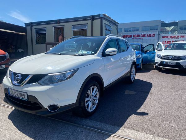 Nissan Qashqai SUV, Diesel, 2017, White