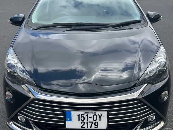 Toyota Aqua Hatchback, Petrol Hybrid, 2015, Black