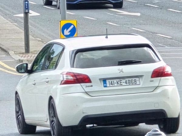 Peugeot 308 Hatchback, Diesel, 2014, White