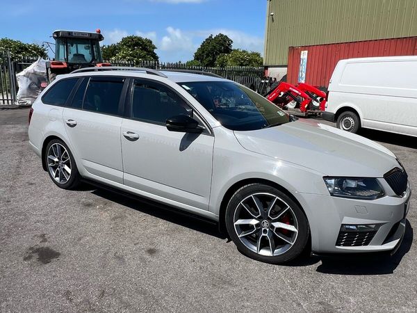 Skoda Octavia Estate, Diesel, 2016, Grey