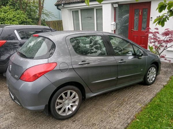 Peugeot 308 Hatchback, Diesel, 2011, Grey