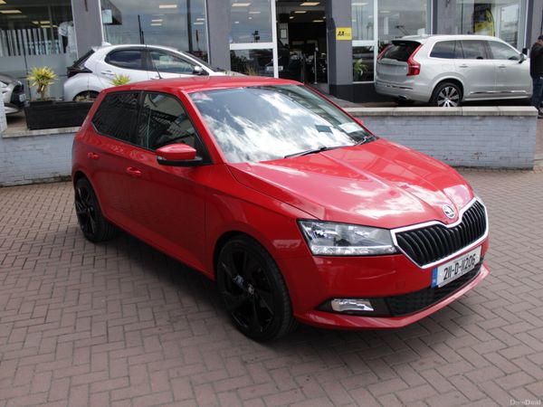 Skoda Fabia Hatchback, Petrol, 2021, Red