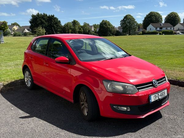 Volkswagen Polo Hatchback, Petrol, 2013, Red