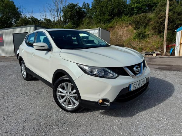 Nissan Qashqai Hatchback, Petrol, 2015, White