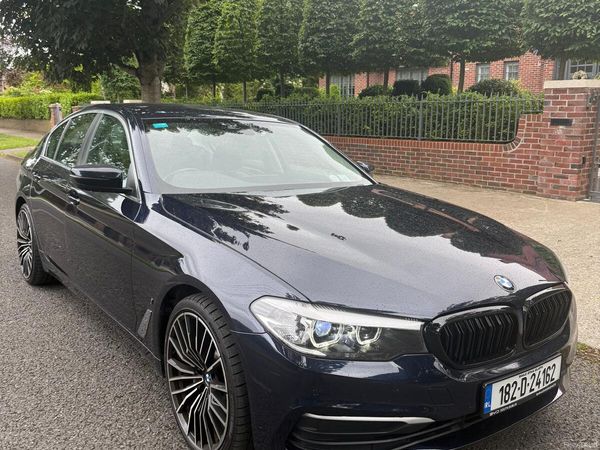 BMW 5-Series Saloon, Petrol Plug-in Hybrid, 2018, Blue