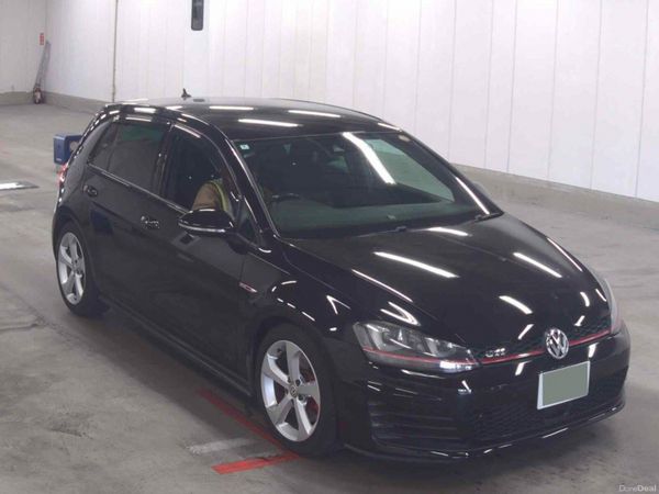 Volkswagen Golf Hatchback, Petrol, 2016, Black