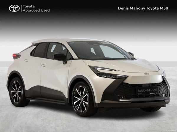 Toyota C-HR SUV, Petrol Hybrid, 2024, White