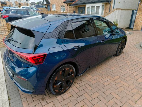 Cupra Born Estate, Electric, 2023, Blue