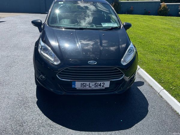 Ford Fiesta Hatchback, Petrol, 2015, Black