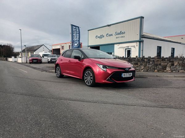 Toyota Corolla Hatchback, Petrol Hybrid, 2019, Red