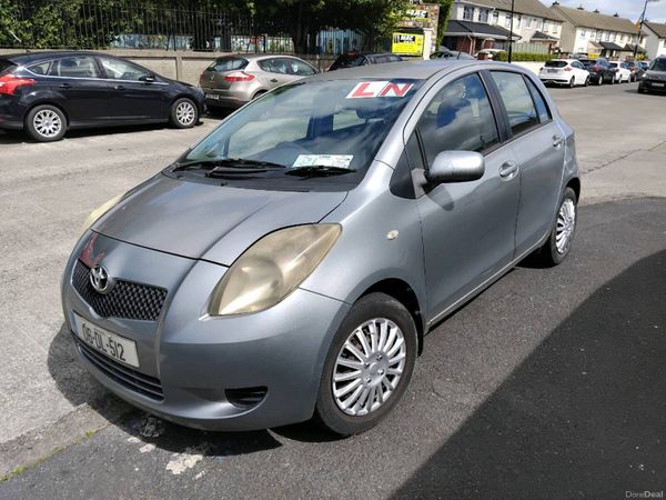 Toyota Yaris Hatchback, Petrol, 2006, Silver