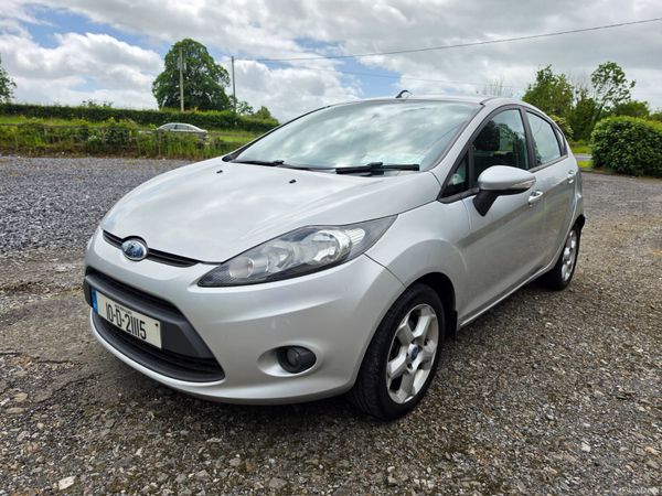 Ford Fiesta Hatchback, Diesel, 2010, Silver