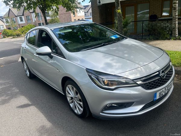 Opel Astra Hatchback, Petrol, 2018, Grey