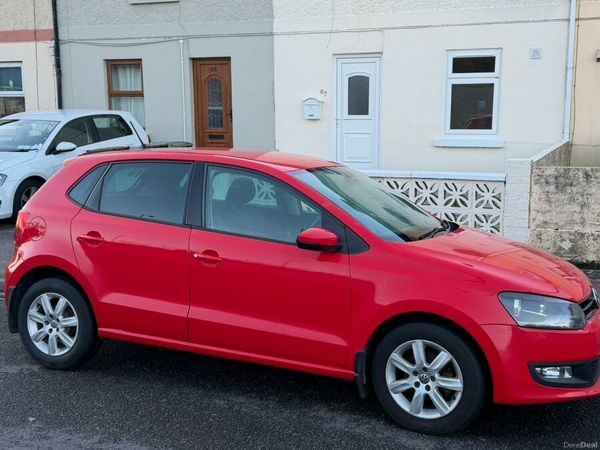 Volkswagen Polo Hatchback, Diesel, 2013, Red