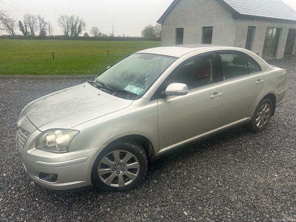 Toyota Avensis Saloon, Diesel, 2009, Silver