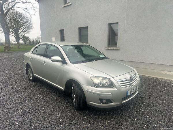Toyota Avensis Saloon, Diesel, 2009, Silver