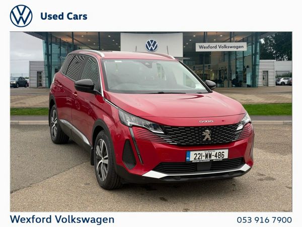 Peugeot 5008 MPV, Diesel, 2022, Red