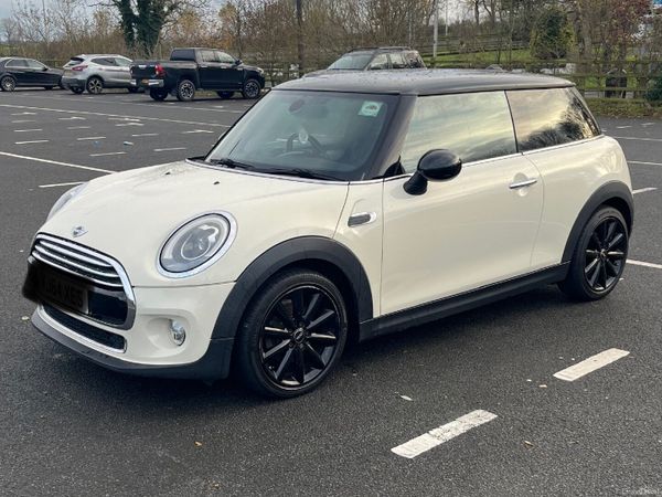 Mini Cooper Hatchback, Diesel, 2014, White