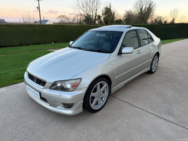 Lexus IS Saloon, Petrol, 2005, Silver