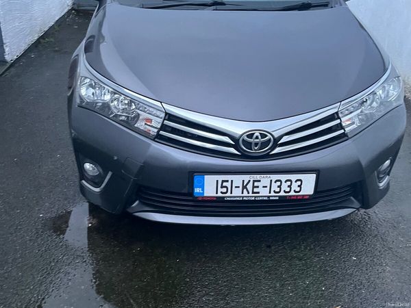 Toyota Corolla Saloon, Diesel, 2015, Grey