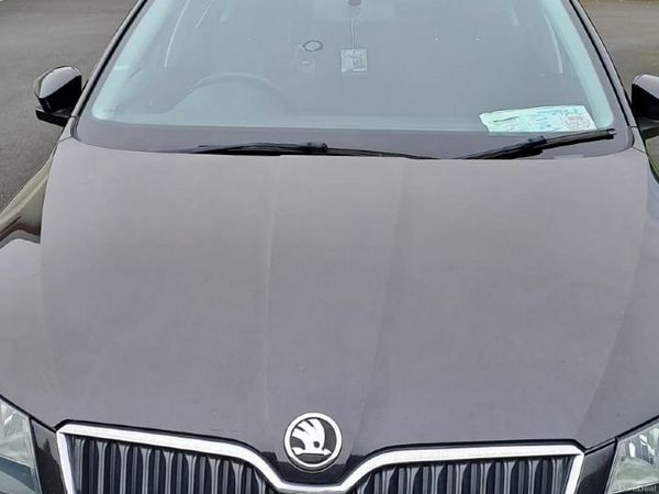 Skoda Octavia Saloon, Diesel, 2015, Black