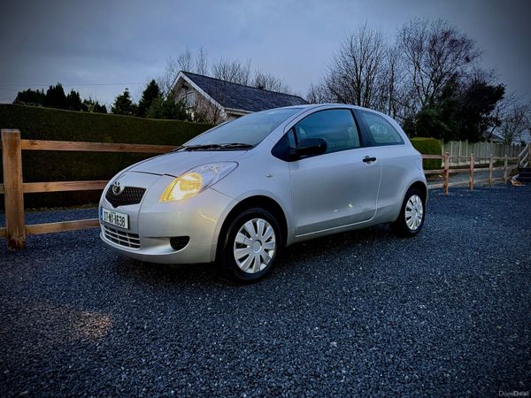 Toyota Yaris Hatchback, Petrol, 2007, Silver