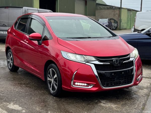 Honda Fit Hatchback, Petrol Hybrid, 2018, Red