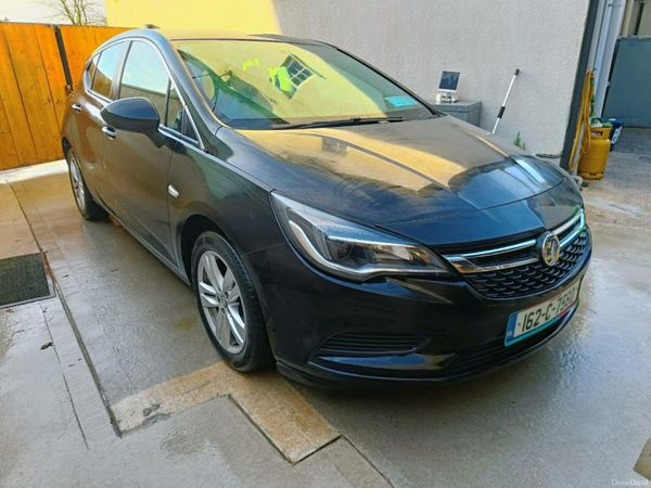 Vauxhall Astra Hatchback, Diesel, 2016, Black