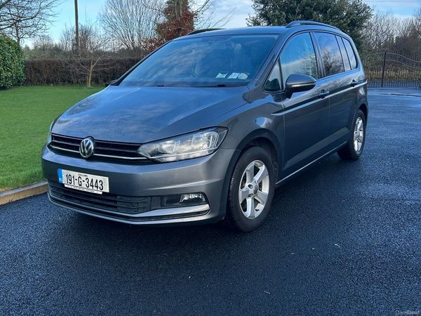 Volkswagen Touran MPV, Diesel, 2019, Grey