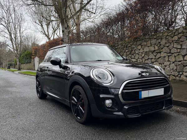 Mini Cooper Hatchback, Petrol, 2018, Black