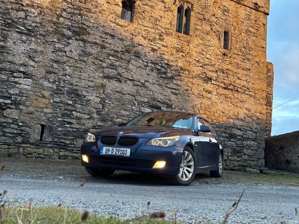 BMW 5-Series Saloon, Diesel, 2009, Blue