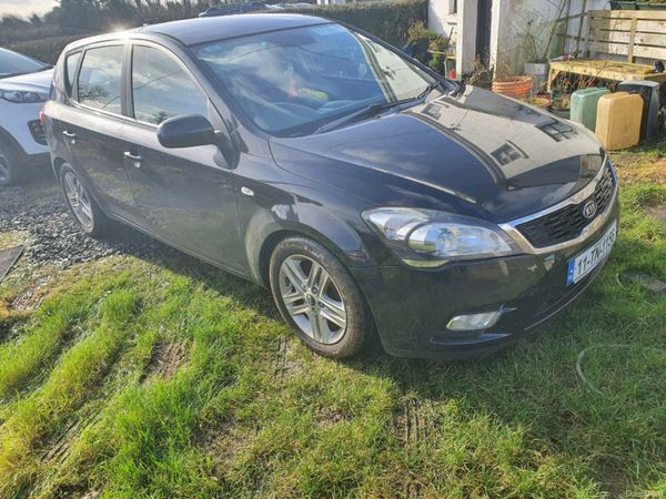 Kia Ceed Hatchback, Diesel, 2011, Black