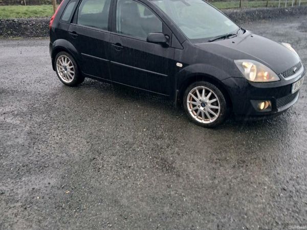 Ford Fiesta Hatchback, Petrol, 2008, Black