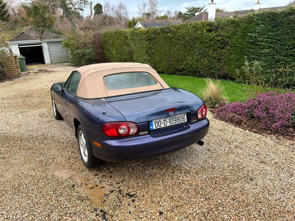 Mazda MX-5 Convertible, Petrol, 2000, Blue