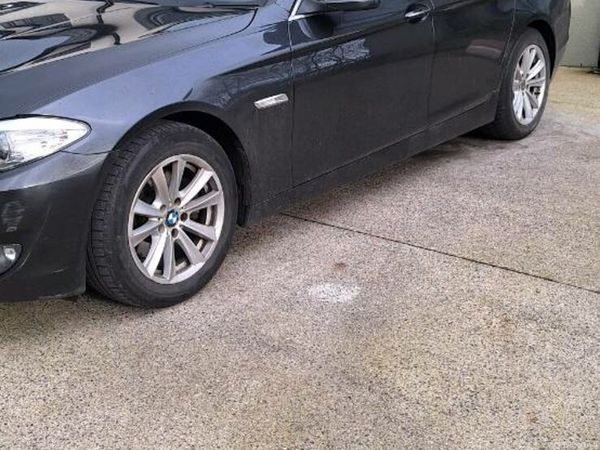 BMW 5-Series Saloon, Diesel, 2012, Grey