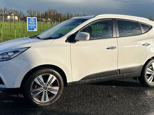 Hyundai ix35 SUV, Diesel, 2015, White